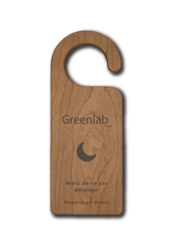Échantillon d'accroches-portes en bois RFID