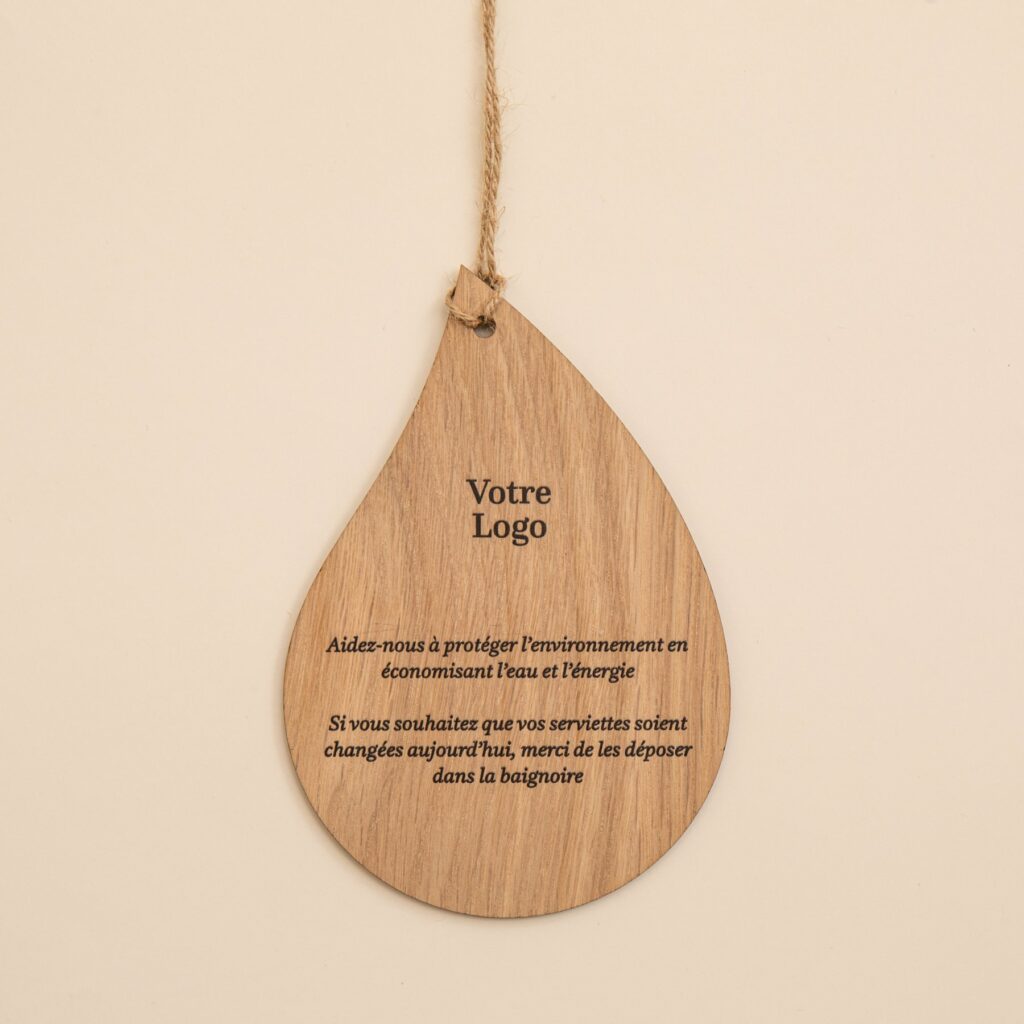 signaletique pour hotels commerces en bois